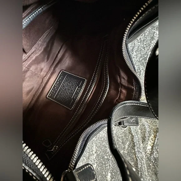 COACH Black Leather Hobo Style Shoulder Bag - Picture 15 of 17